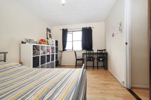 Studio for sale, Verona Close, UXBRIDGE, Greater London