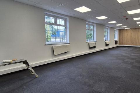 Office to rent, Gladden Place, Skelmersdale WN8