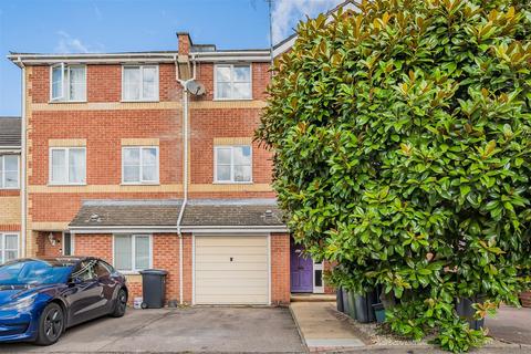 5 bedroom townhouse to rent, Athena Close, Kingston Upon Thames KT1