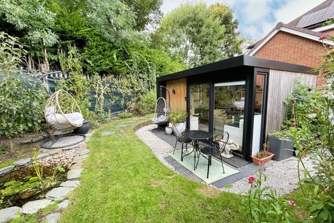 33 Beeches Avenue, Birmingham, B27 6LP