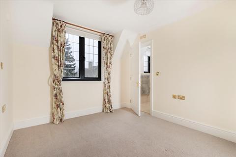 2 bedroom flat for sale, Stow on the Wold, Cheltenham, Gloucestershire, GL54