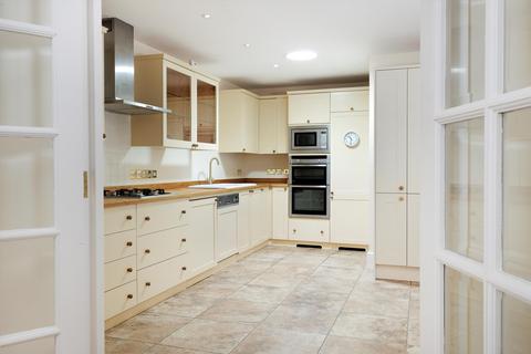 2 bedroom retirement property for sale, Newlands Court, Evesham Road, Stow-on-the-Wold, Gloucestershire, GL54