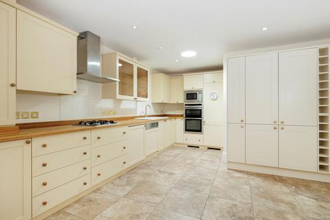 2 bedroom retirement property for sale, Newlands Court, Evesham Road, Stow-on-the-Wold, Gloucestershire, GL54
