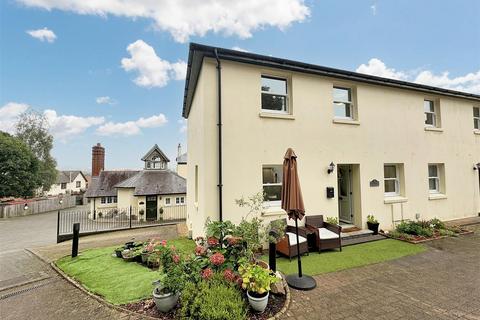 2 bedroom semi-detached house for sale, Plas Ystrad, Johnstown, Carmarthen