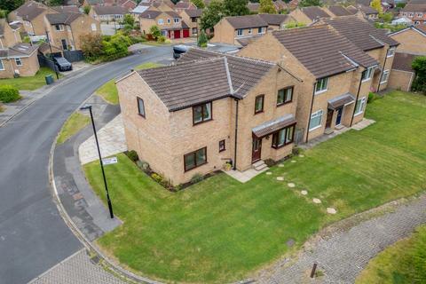 4 bedroom detached house for sale, Irvine Way, York