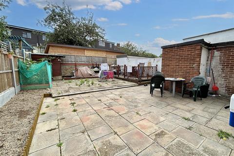 8 Borthwick Road, London, E15 1UD