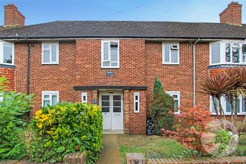 2 bedroom flat for sale, Beanshaw, London, SE9