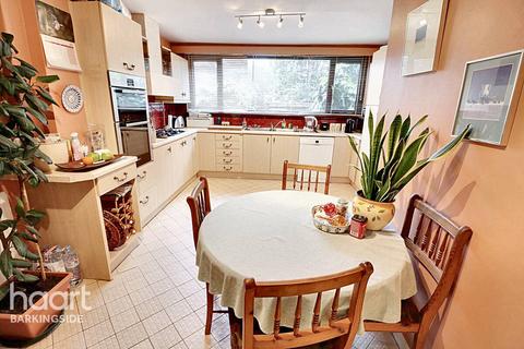 3 bedroom semi-detached house for sale, Marlyon Road, Hainault