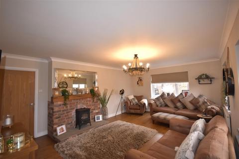 3 bedroom detached house for sale, Ousefleet, Goole