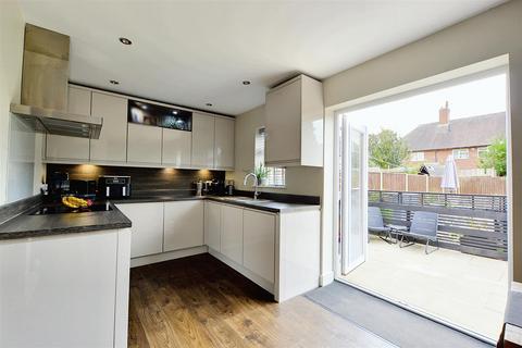 3 bedroom end of terrace house for sale, Gainsford Close, Nottingham