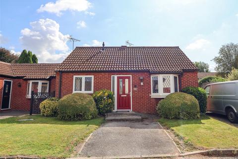 2 bedroom bungalow for sale, Leeks Close, Southwell, Nottinghamshire, NG25