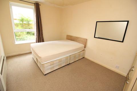 2 bedroom flat for sale, The Avenue, Worcester Park KT4