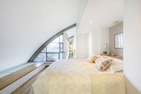 2 bedroom flat for sale, Bankside Lofts, 65 Hopton Street, London