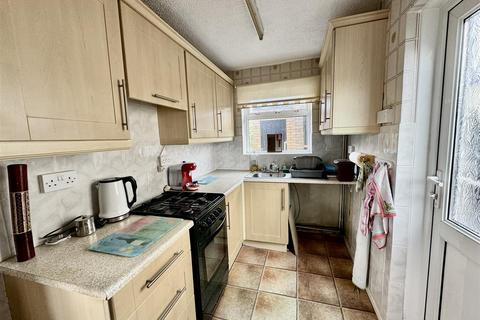 2 bedroom semi-detached house for sale, Myddynfych Drive, Ammanford