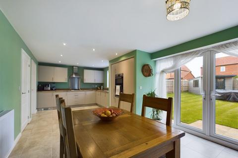 4 bedroom detached house for sale, Milner Avenue, Driffield, YO25 5DE