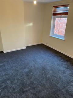 1 bedroom flat to rent, Sykefield Avenue