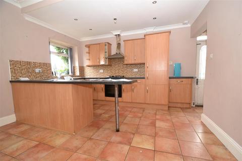 2 bedroom end of terrace house for sale, Bleak Street, Gomersal, Cleckheaton