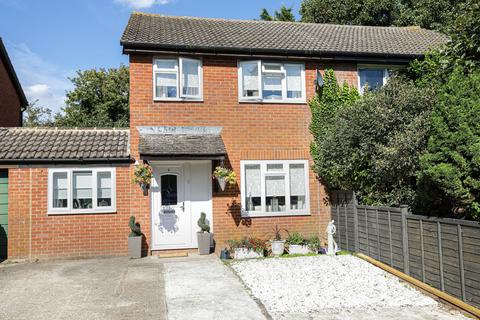 4 bedroom semi-detached house for sale, Sheerways, Faversham, ME13