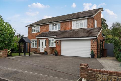 4 bedroom detached house for sale, Chapel Road, Warlingham CR6