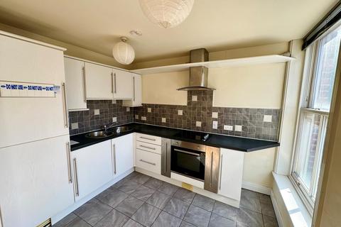 2 bedroom flat for sale, Waltons Parade, Preston PR1