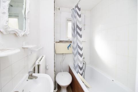 undefined, Grove Vale, London, SE22