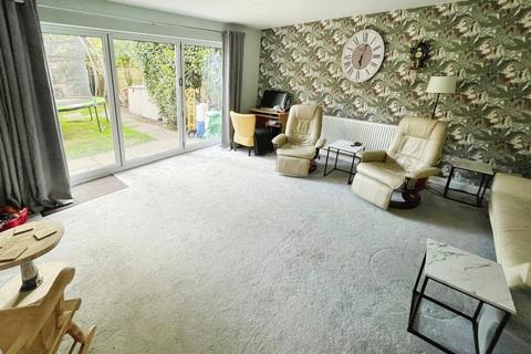 3 bedroom semi-detached house for sale, Oldfield Drive, Vicars Cross, Chester, Cheshire, CH3