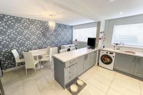 3 bedroom semi-detached house for sale, Oldfield Drive, Vicars Cross, Chester, Cheshire, CH3