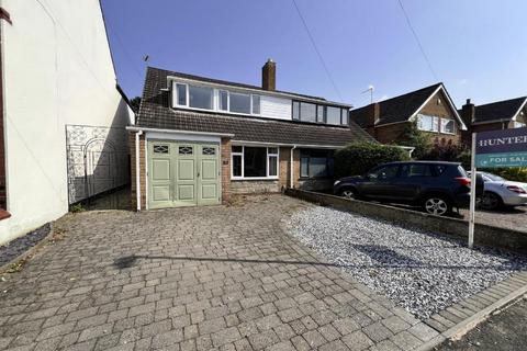 3 bedroom semi-detached house for sale, Duncombe Street, Wollaston, Stourbridge, DY8 3QU