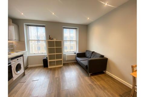 1 bedroom flat to rent, Kennington Lane, Vauxhall SE11