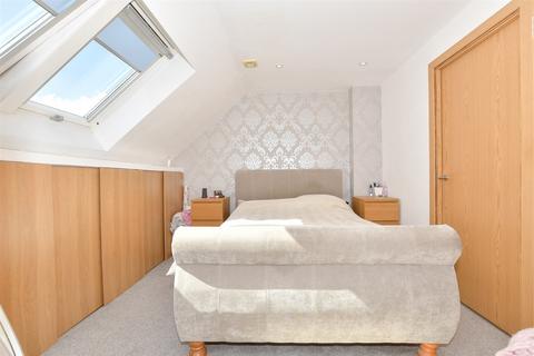 46 Olympia Way, Whitstable, CT5 3FF