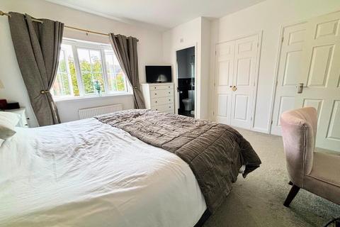 27 The Spinney, Grange Park, Northampton, NN4 5BT