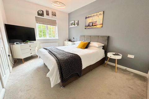 27 The Spinney, Grange Park, Northampton, NN4 5BT