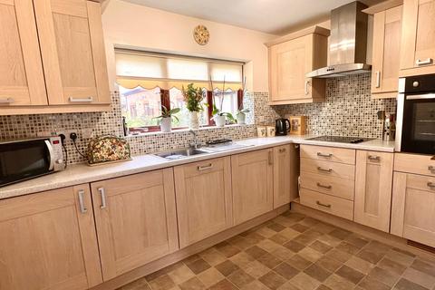 2 bedroom bungalow for sale, Honeywell Close, Oadby, LE2