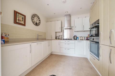 2 bedroom flat for sale, Chipping Norton,  Oxfordshire,  OX7