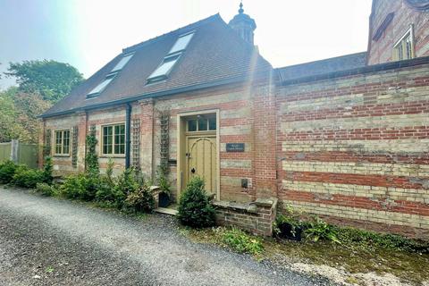 3 bedroom barn conversion for sale, Kenninghall Road, Garboldisham,