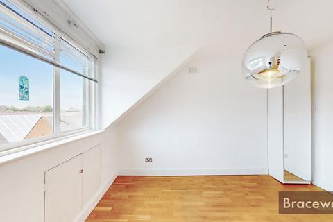 2 bedroom apartment for sale, Priory Road, London N8