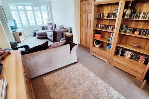 3 bedroom semi-detached house for sale, Allington Drive, Rochester