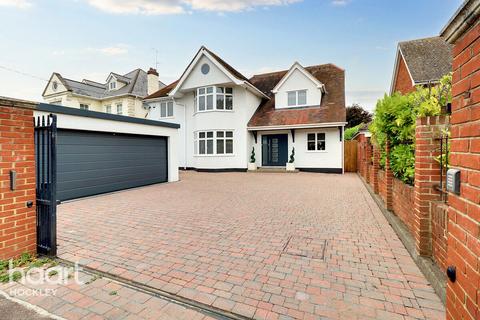 5 bedroom detached house for sale, Hall Road, Rochford