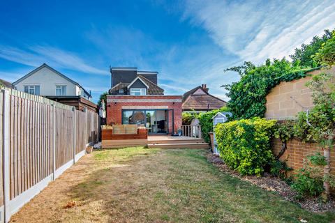 4 bedroom detached house for sale, South Primrose Hill, Chelmsford, Essex