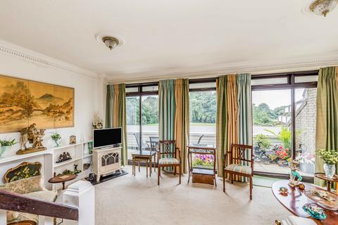 3 bedroom apartment for sale, Tollhouse Close, Avenue De Chartres, Chichester, PO19