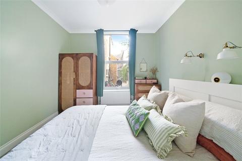 2 bedroom flat for sale, Hoe Street, Walthamstow, London, E17