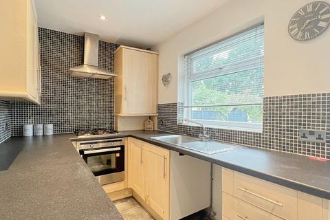 2 bedroom terraced house for sale, Fairburn Gardens, Bradford, West Yorkshire, BD2