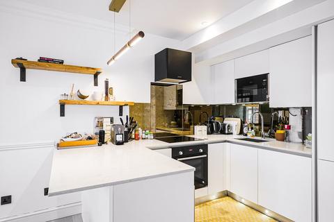 2 bedroom flat for sale, Argyll Road, Kensington, London