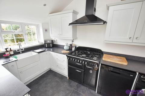 4 bedroom semi-detached house for sale, Meavy  Ave, Plymouth PL5