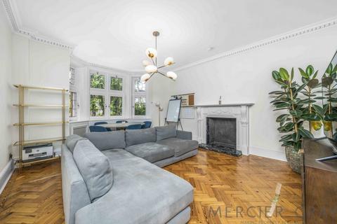 5 bedroom flat to rent, Hyde Park Gate, London SW7