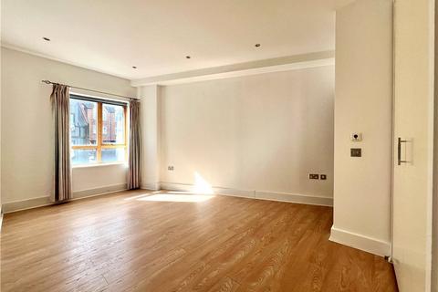 3 bedroom apartment for sale, Trinity Gate, Epsom Road, Guildford, Surrey, GU1