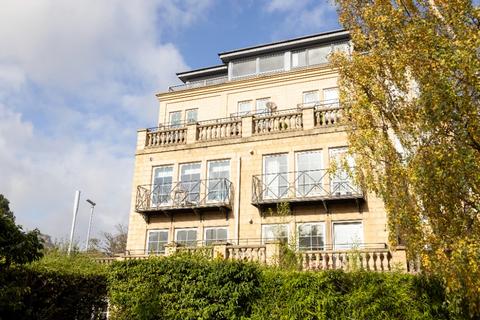 3 bedroom flat to rent, Riversdale Crescent, Murrayfield, Edinburgh, EH12