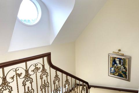 3 bedroom flat to rent, Riversdale Crescent, Murrayfield, Edinburgh, EH12