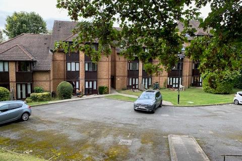 2 bedroom flat for sale, Savanna Court, Rickmansworth Road, Watford WD18 7LP