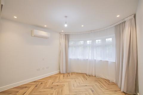 4 bedroom house to rent, Danescroft Gardens, Hendon, NW4